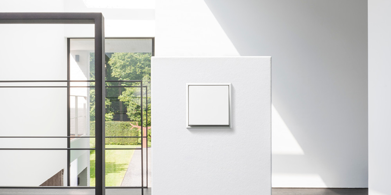 JUNG Schalterprogramme bei A&H Solar UG (haftungsbeschränkt) in Dorsheim